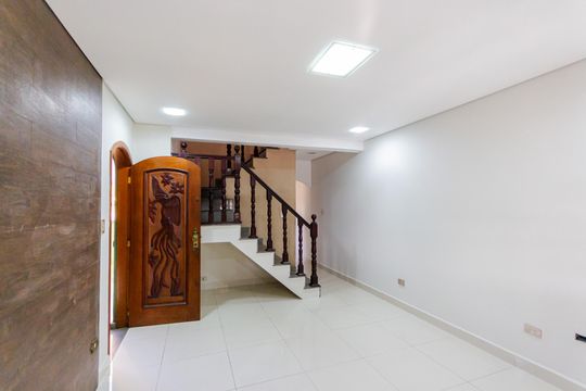 Sobrado de 273 m² com varanda coberta, foto 1