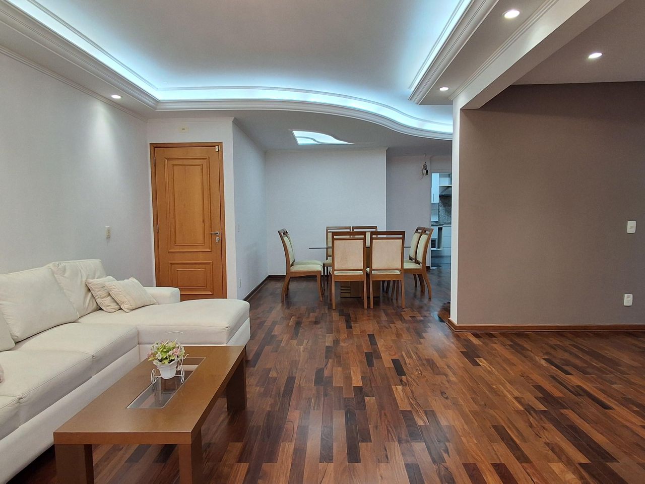 Apartamento de 150 m² com dependência no Santa Paula, foto 4