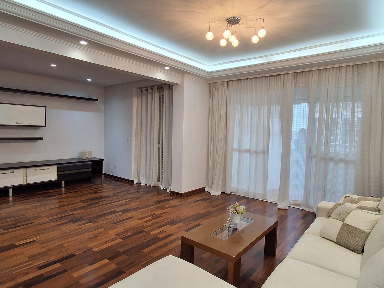 Apartamento de 150 m² com dependência no Santa Paula, foto 1